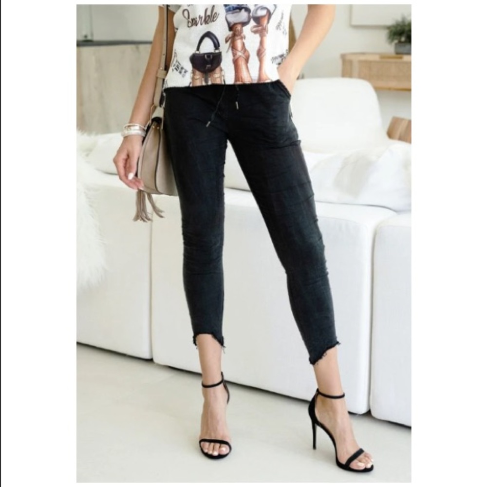 Drawstring Crinkled Jogger
